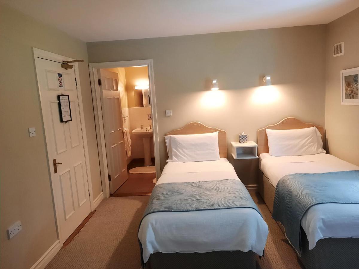 Sea Dew B&B Tullamore Exterior photo