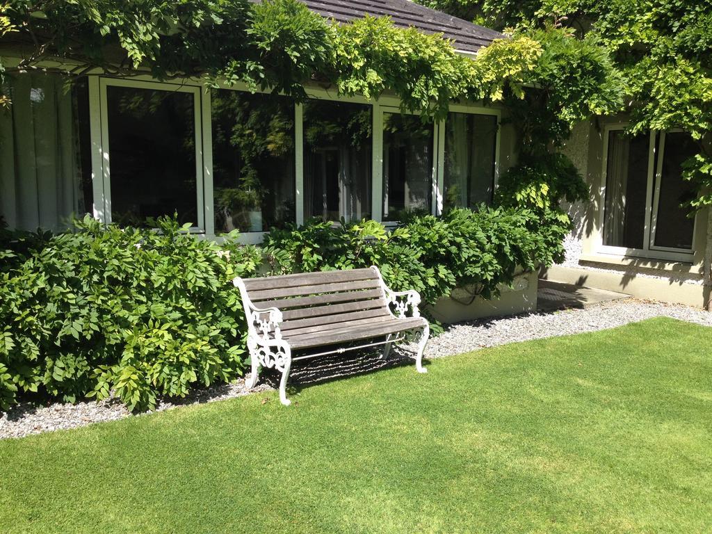 Sea Dew B&B Tullamore Exterior photo