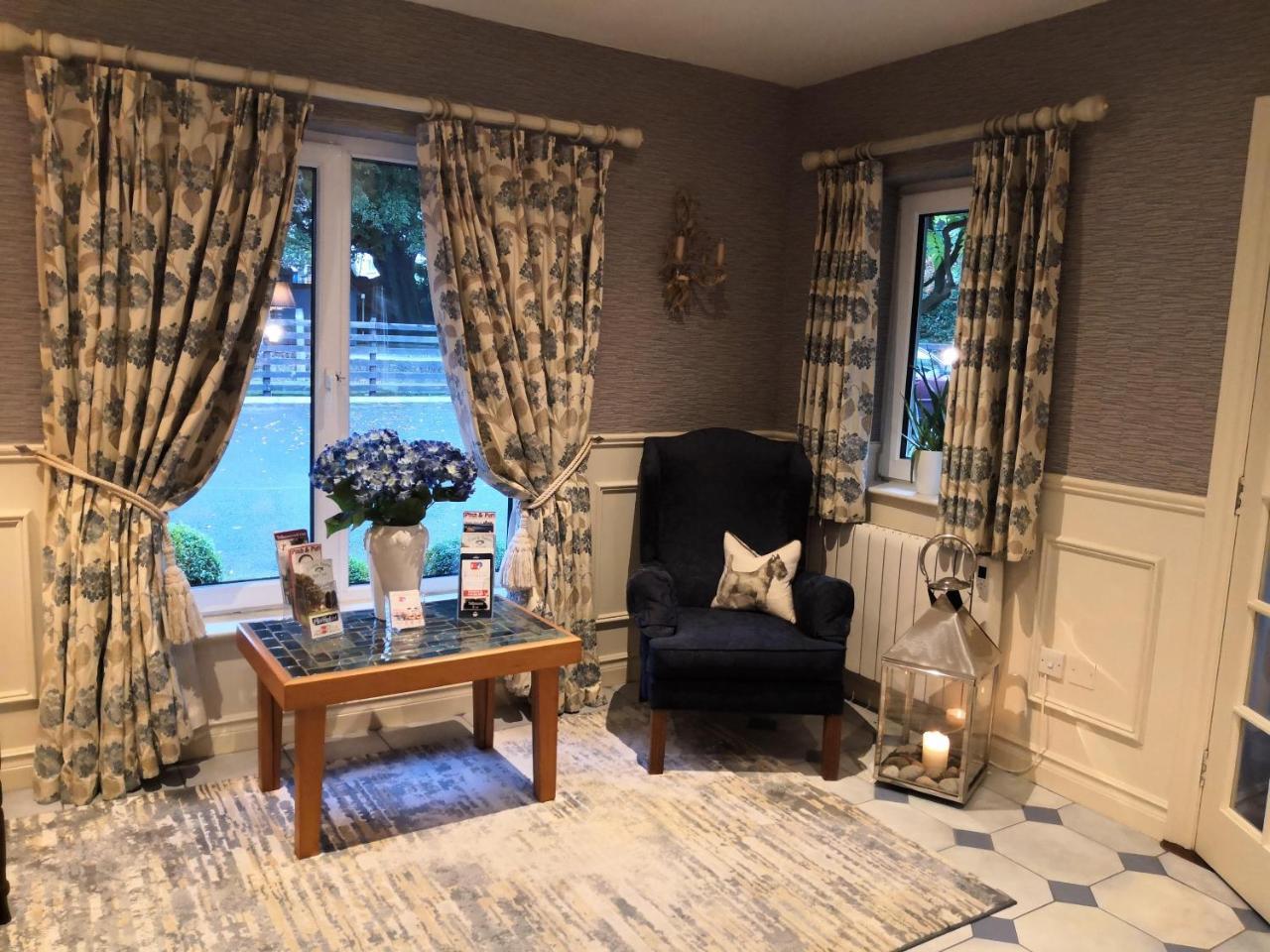 Sea Dew B&B Tullamore Exterior photo